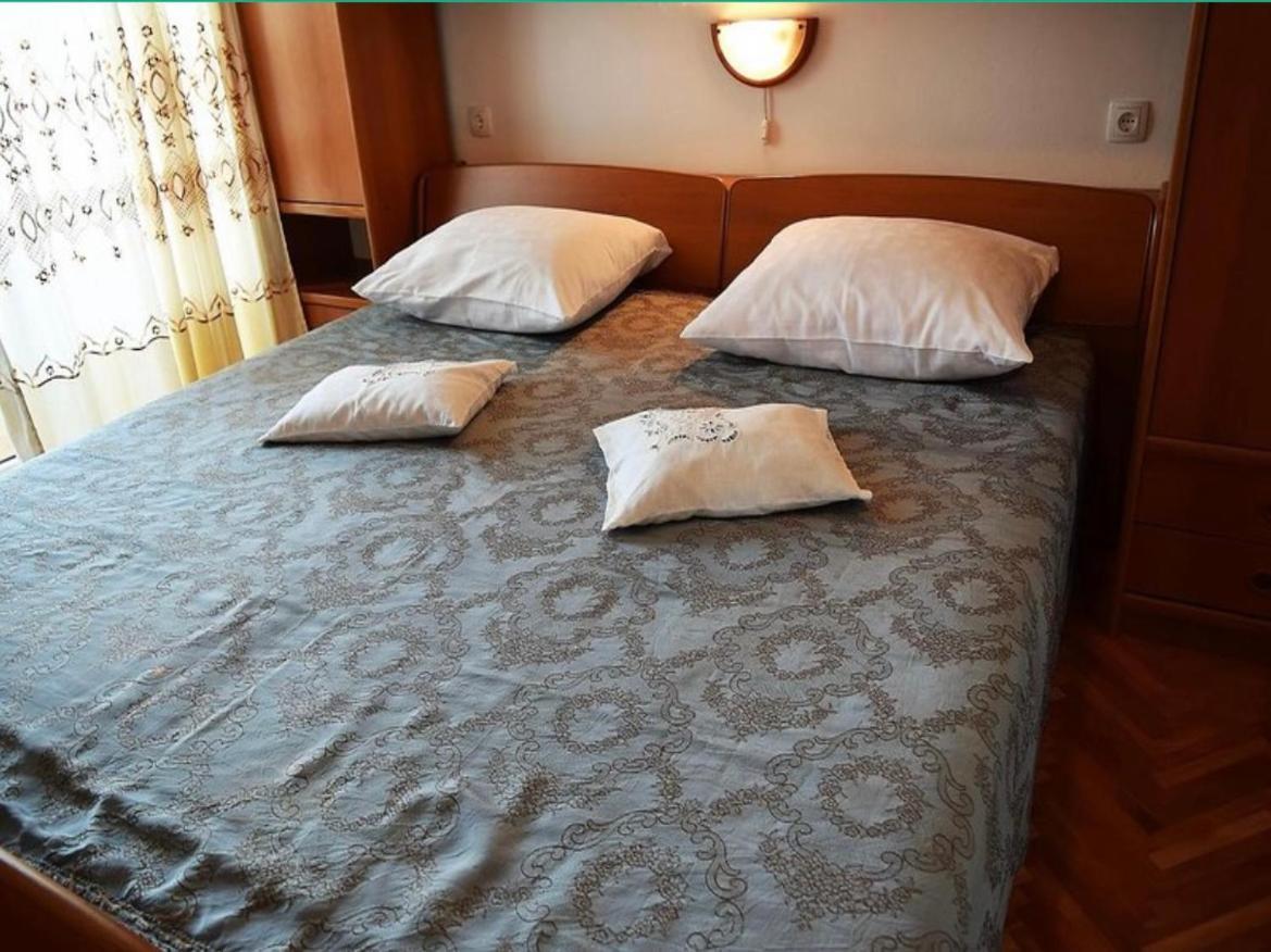 Apartment Eufemija-Rab Kampor Kültér fotó