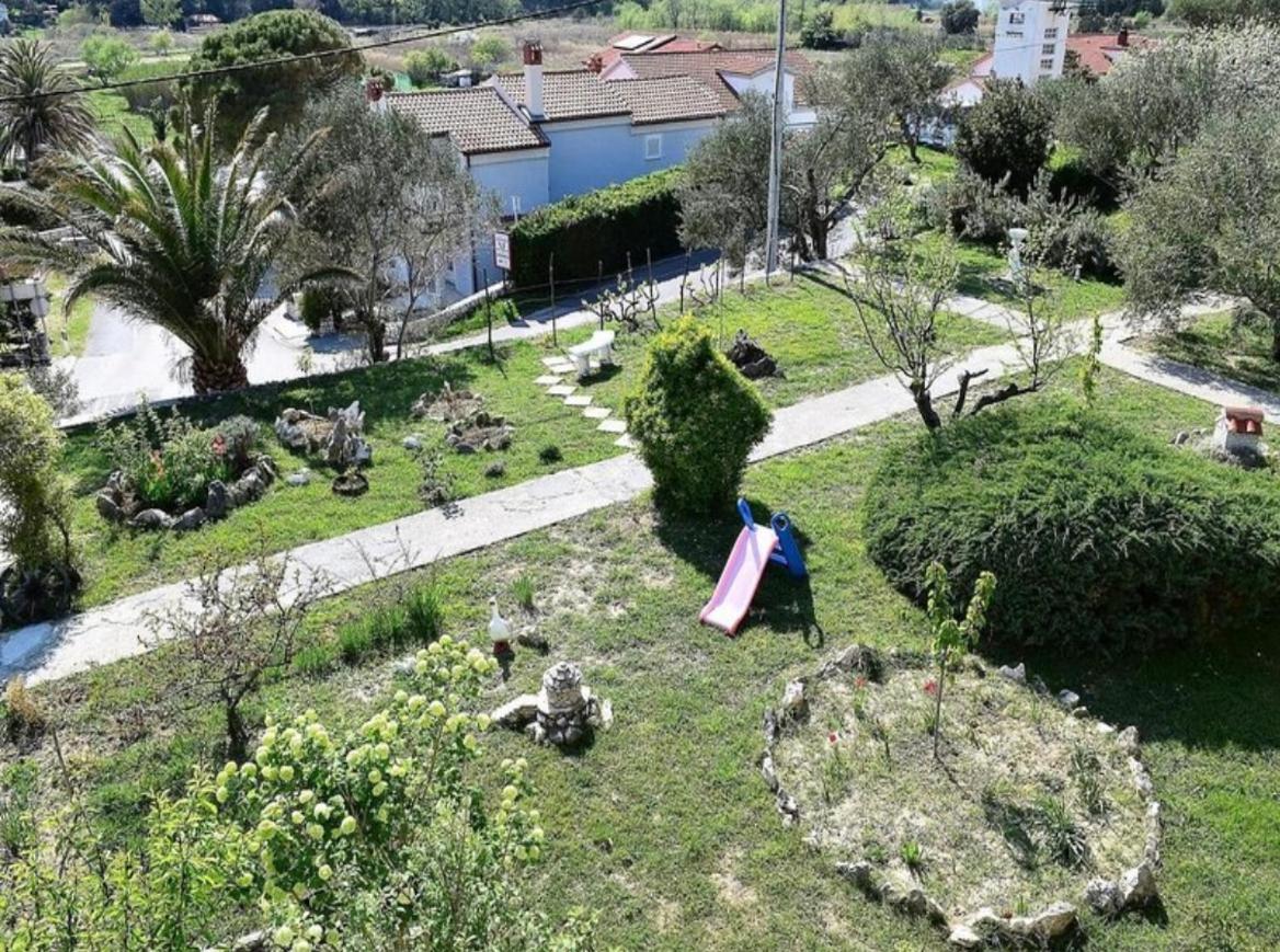 Apartment Eufemija-Rab Kampor Kültér fotó